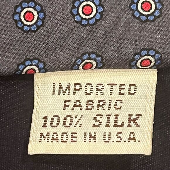 Yves Saint Laurent Neckwear 100% Silk Tie Gray with Small Blue and Red Flowers - Picture 4 of 4